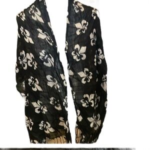 Fleur de lis black and tan scarf 60x20